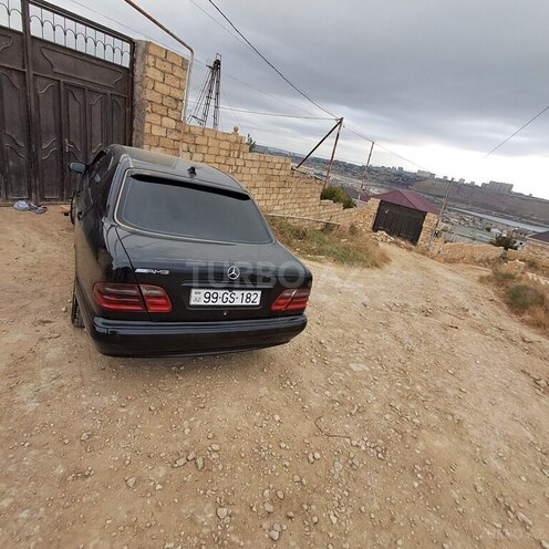 Mercedes E 270 2001, 167,000 km - 2.7 l - Bakı