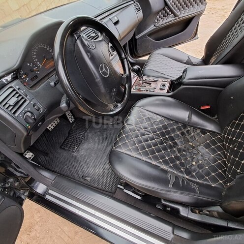 Mercedes E 270 2001, 167,000 km - 2.7 l - Bakı