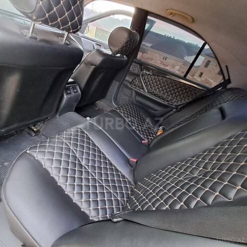 Mercedes E 270 2001, 167,000 km - 2.7 l - Bakı