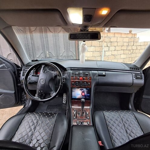 Mercedes E 270 2001, 167,000 km - 2.7 l - Bakı