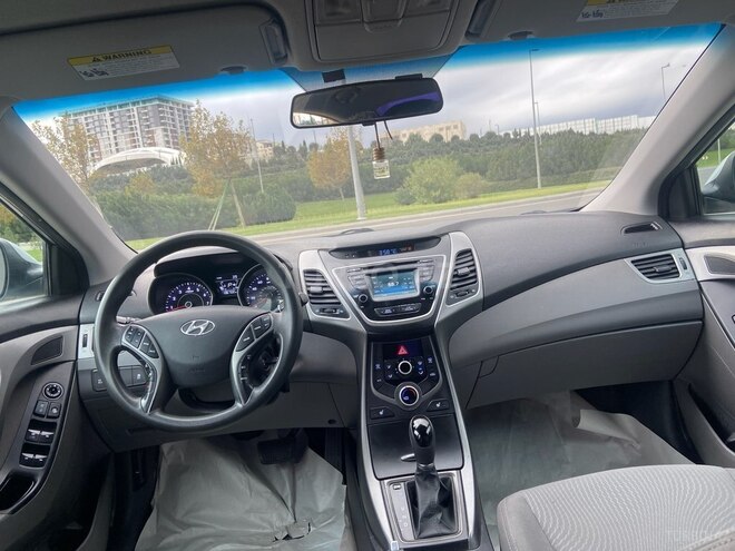 Hyundai Elantra 2014, 136,700 km - 1.8 l - Bakı