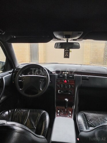 Mercedes E 220 1999, 460,000 km - 2.2 l - Bakı