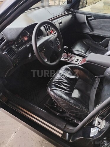 Mercedes E 220 1999, 460,000 km - 2.2 l - Bakı