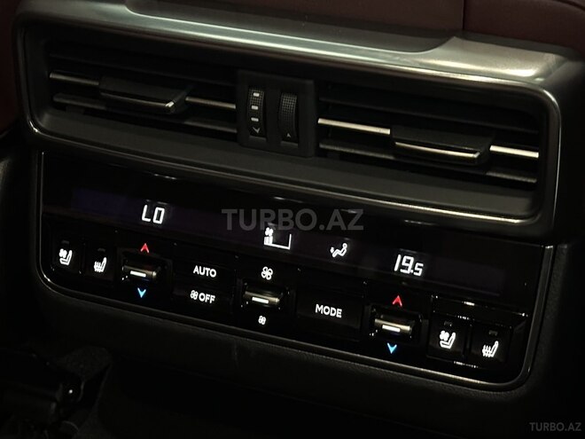 Lexus LX 600-15