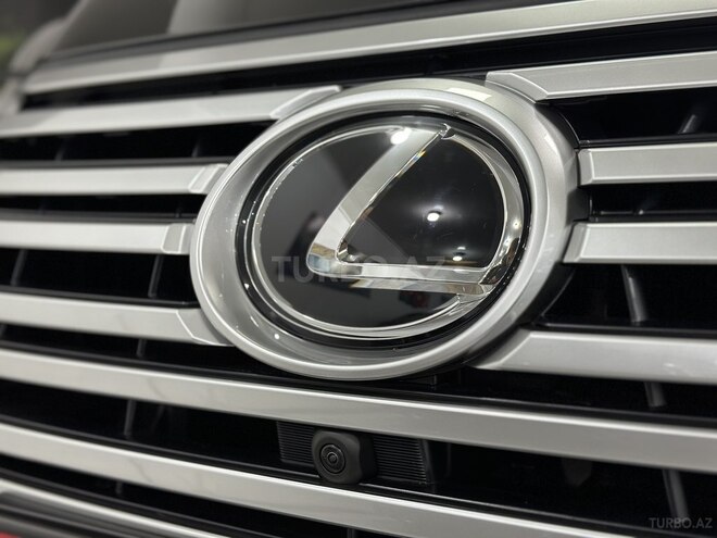 Lexus LX 600-12