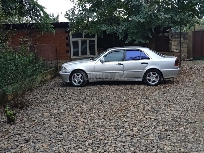 Mercedes C 200 1999, 268,451 km - 2.0 l - Masallı