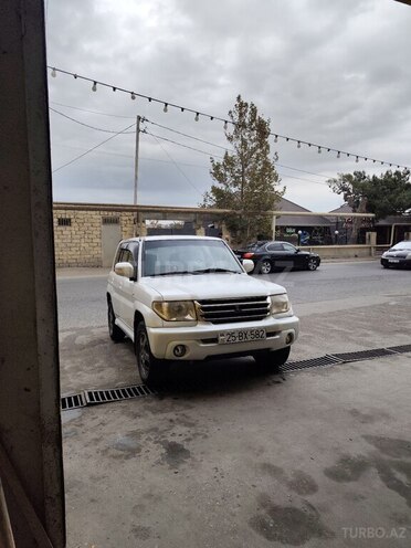 Mitsubishi Pajero io 2004, 320,000 km - 2.0 l - Bakı