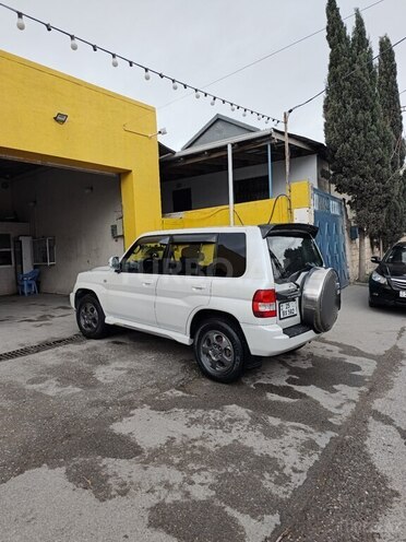 Mitsubishi Pajero io 2004, 320,000 km - 2.0 l - Bakı