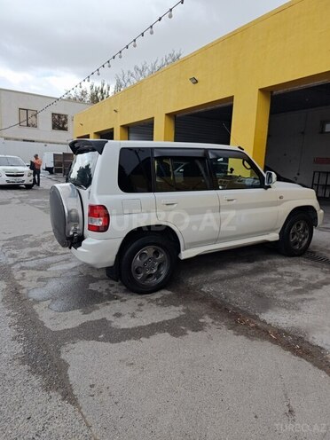 Mitsubishi Pajero io 2004, 320,000 km - 2.0 l - Bakı
