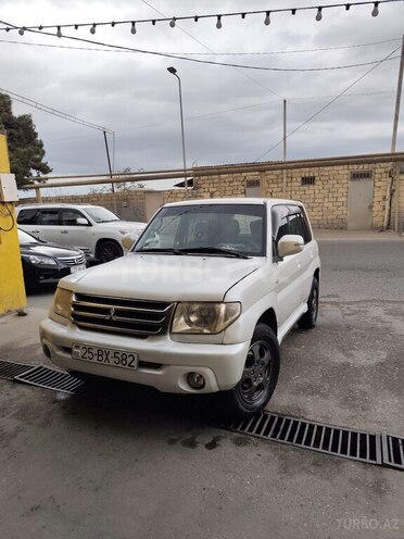 Mitsubishi Pajero io 2004, 320,000 km - 2.0 l - Bakı