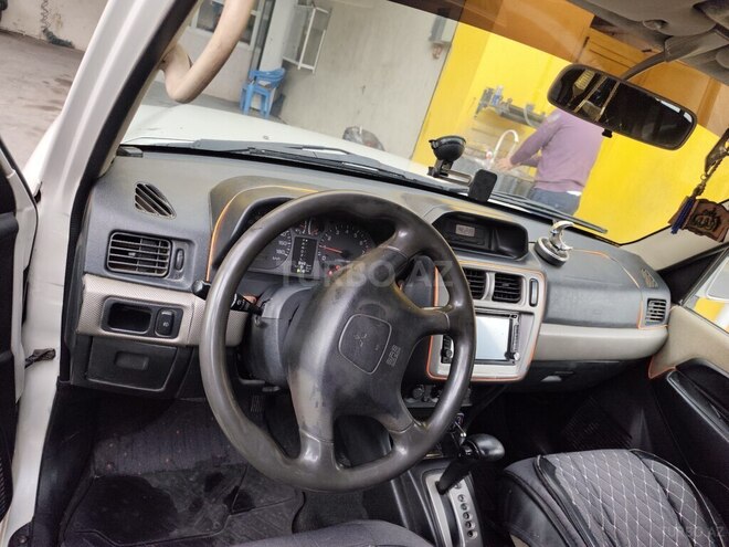 Mitsubishi Pajero io 2004, 320,000 km - 2.0 l - Bakı