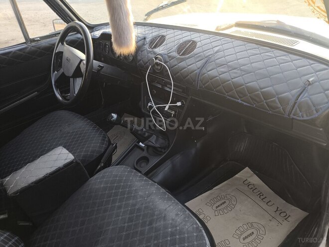 LADA (VAZ) 2106 1988, 125,000 km - 1.6 l - Salyan