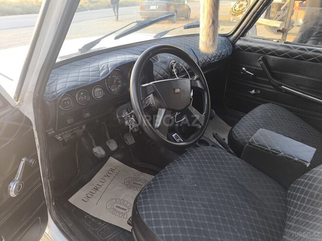 LADA (VAZ) 2106 1988, 125,000 km - 1.6 l - Salyan