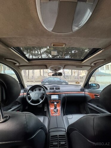 Mercedes E 320 2003, 307,000 km - 3.2 l - Bakı