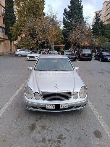 Mercedes E 270 2002, 430,000 km - 2.7 l - Bakı