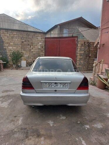 Mercedes C 220 1998, 548,765 km - 2.2 l - Bakı