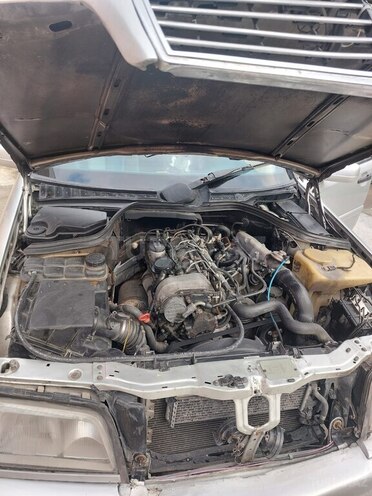 Mercedes C 220 1998, 548,765 km - 2.2 l - Bakı