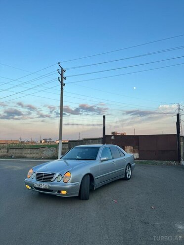 Mercedes E 320 2001, 328,000 km - 3.2 l - Gəncə