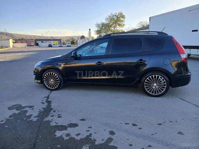 Hyundai i30 2010, 348,584 km - 1.6 l - Şirvan