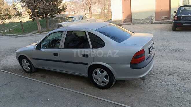 Opel Vectra 1998, 360,000 km - 1.8 l - Gəncə