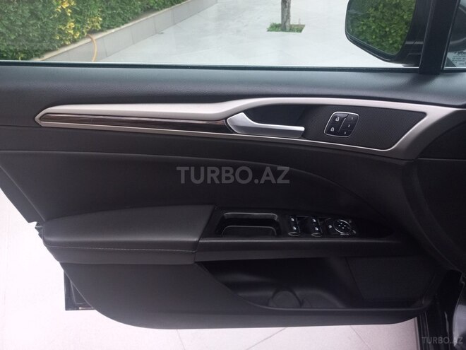 Ford Fusion (North America) 2013, 221,000 km - 1.6 l - Sumqayıt
