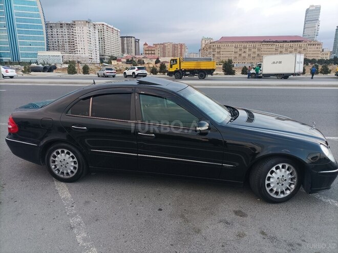 Mercedes E 240 2003, 159,600 km - 2.6 l - Bakı