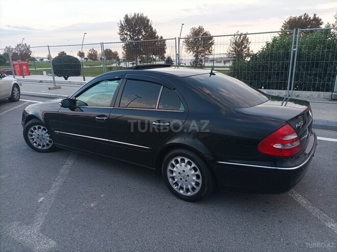 Mercedes E 240 2003, 159,600 km - 2.6 l - Bakı
