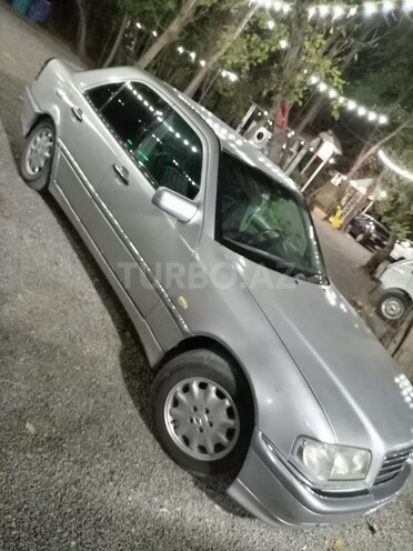 Mercedes C 220 1998, 506,780 km - 2.2 l - Sabirabad
