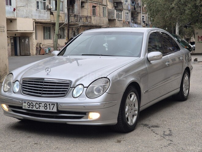 Mercedes E 240-8