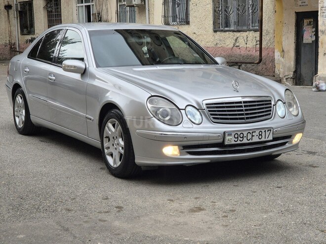 Mercedes E 240-2