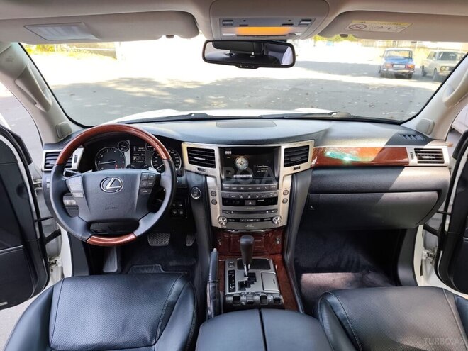 Lexus LX 570 2013, 185,000 km - 5.7 l - Bakı
