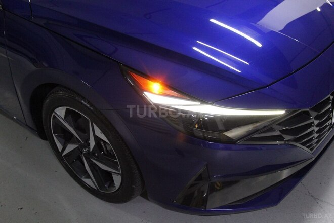 Hyundai Elantra-4