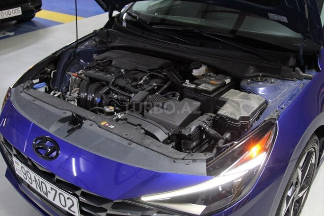 Hyundai Elantra-13