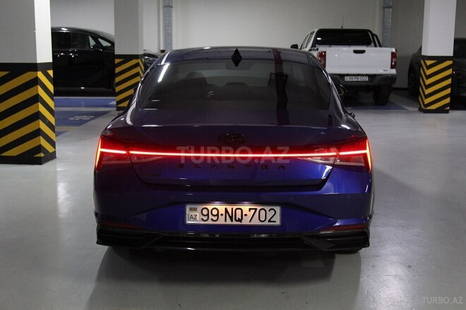 Hyundai Elantra-7