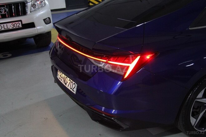 Hyundai Elantra-6