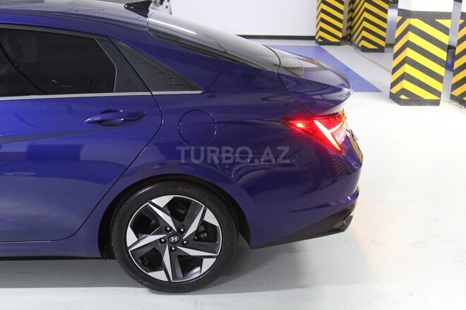 Hyundai Elantra-10