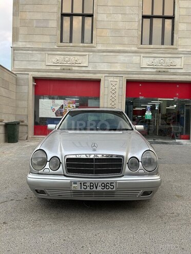 Mercedes E 240 1998, 319,000 km - 2.4 l - Kürdəmir