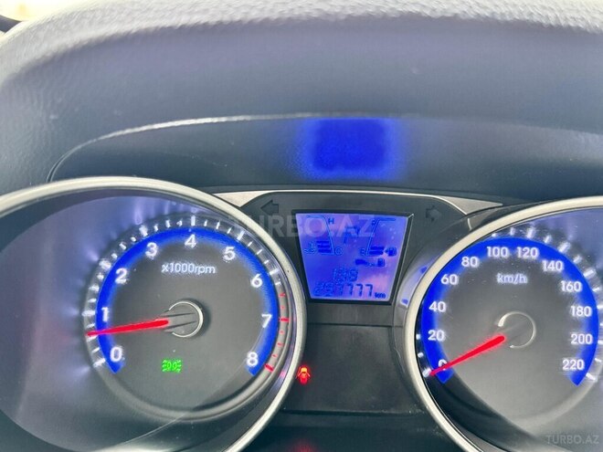 Hyundai ix35 2011, 297,000 km - 2.0 л - Bakı