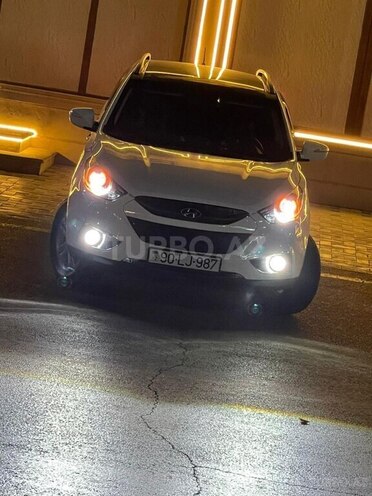 Hyundai ix35 2011, 297,000 km - 2.0 л - Bakı