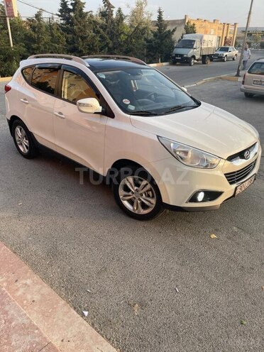 Hyundai ix35 2011, 297,000 km - 2.0 л - Bakı
