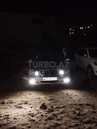 Mercedes E 270 2001, 445,063 km - 2.7 l - Masallı