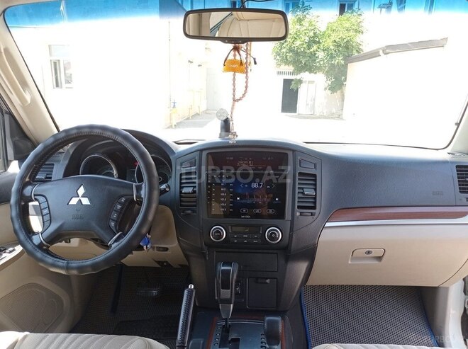 Mitsubishi Pajero 2008, 309,000 km - 3.2 l - Bakı