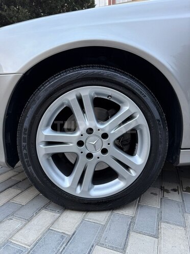 Mercedes E 280 2006, 214,000 km - 3.0 l - Bakı
