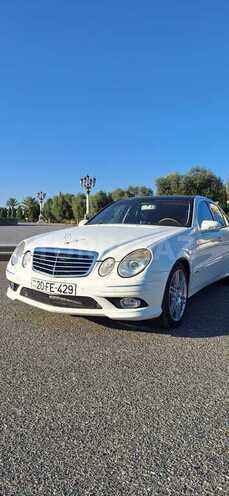 Mercedes E 280-1