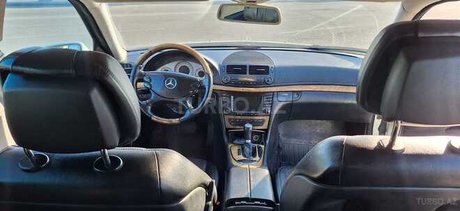 Mercedes E 280-10