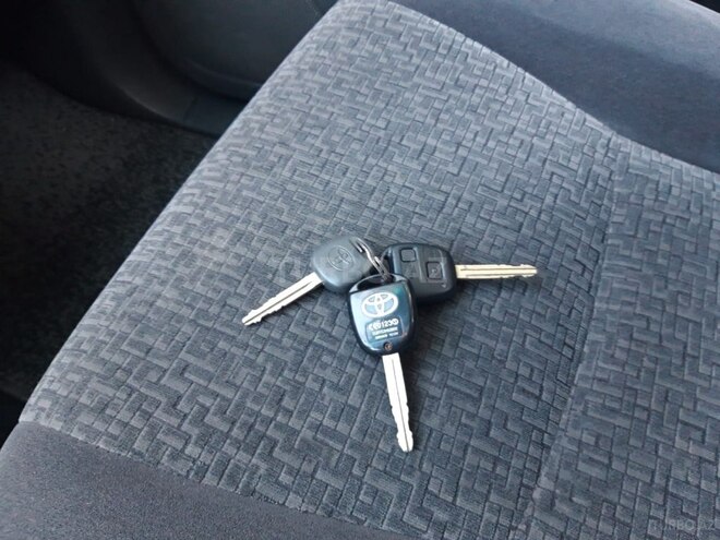 Toyota Land Cruiser Prado 2008, 179,000 km - 2.7 л - Gəncə