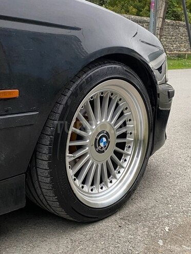 BMW 530 2000, 330,000 km - 3.0 l - Ağdaş