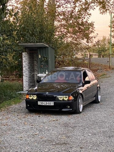 BMW 530 2000, 330,000 km - 3.0 l - Ağdaş