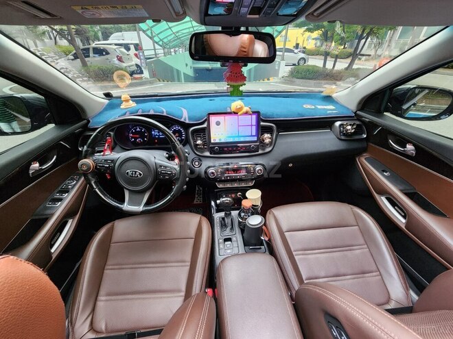 Kia Sorento-11
