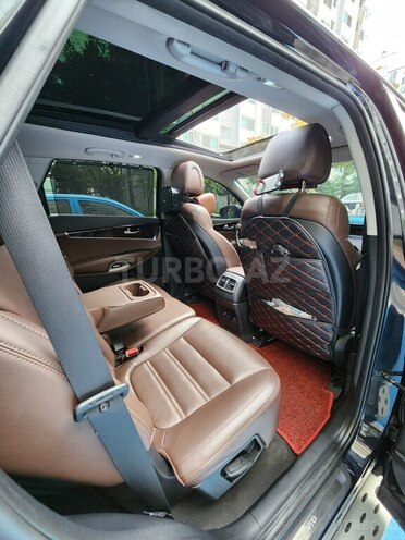 Kia Sorento-12